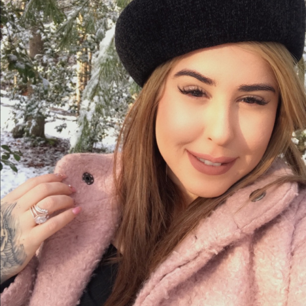 Meet your Posher, Leisha